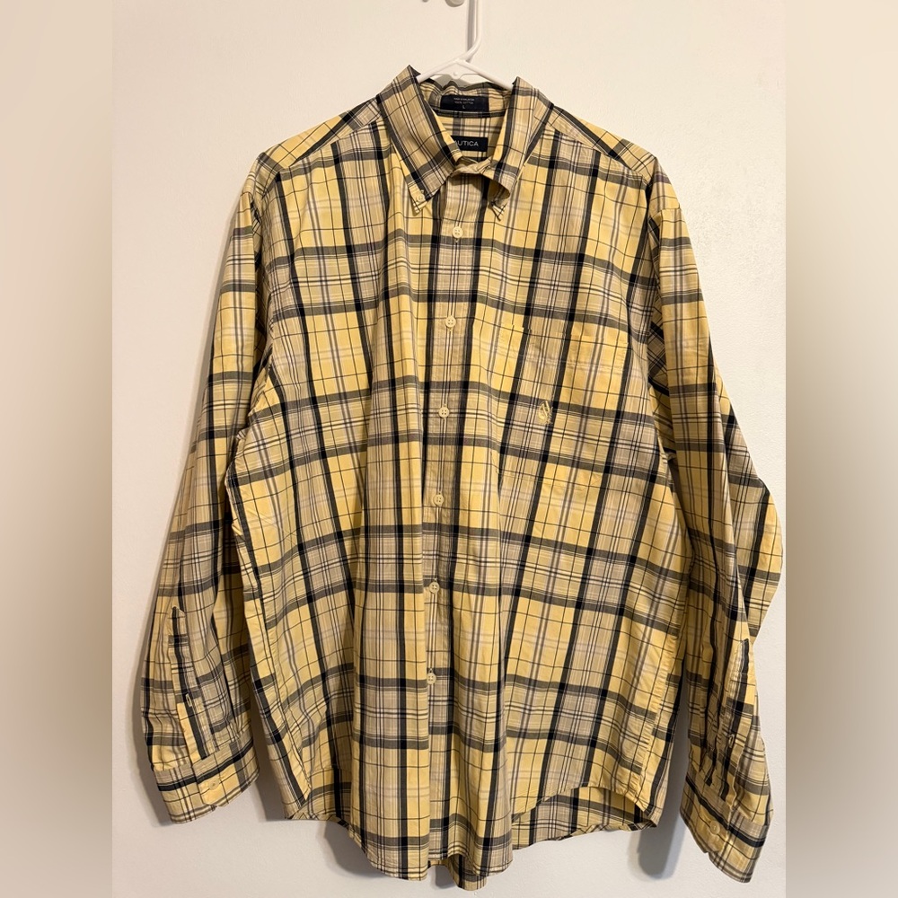 Nautica Men's Casual Yellow and Black Plaid Shirt‎